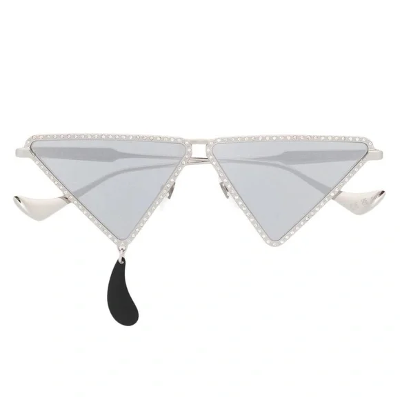 New! GUCCI Sunglasses GG1252S 001, Authentic